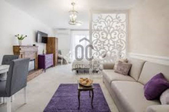 Eladó téglalakás, Siófokon 81.995 M Ft, 2 szobás