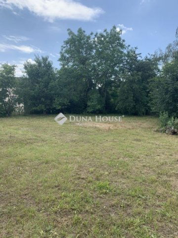 Eladó családi ház, Dányon 65 M Ft, 4 szobás
