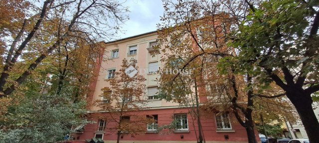 Eladó téglalakás, Budapesten, III. kerületben, San Marco utcában