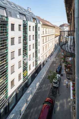 Eladó iroda, Budapesten, VIII. kerületben, Kőfaragó utcában