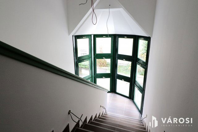 Eladó üzlethelyiség, Budapesten, I. kerületben 550 M Ft