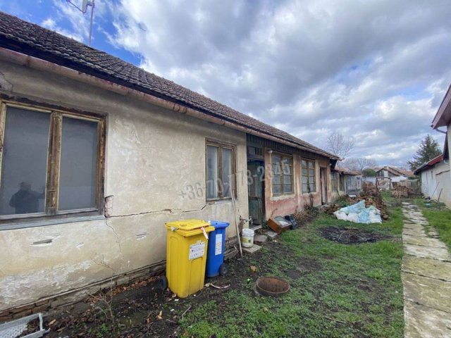 Eladó családi ház, Békéscsabán 19 M Ft, 2 szobás