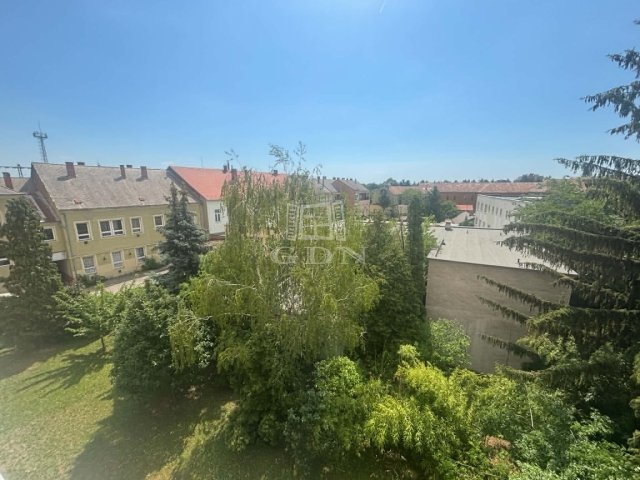 Eladó téglalakás, Szombathelyen 34.87 M Ft, 2 szobás