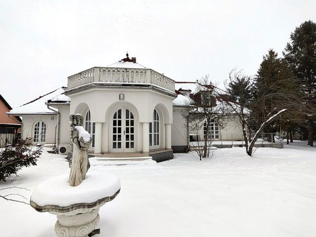 Eladó hotel, Sajószögeden 129 M Ft, 7+1 szobás