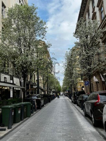 Eladó téglalakás, Budapesten, V. kerületben 101 M Ft, 2 szobás