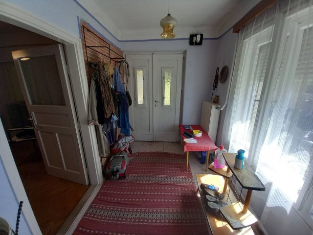 Eladó családi ház, Szolnokon 27.9 M Ft, 2 szobás