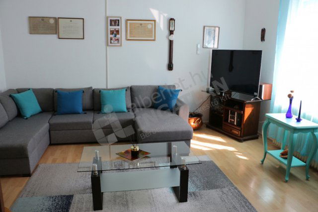 Eladó családi ház, Budapesten, XXI. kerületben, Orsova utcában