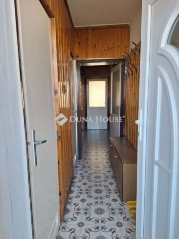 Eladó téglalakás, Szombathelyen 52 M Ft, 3 szobás