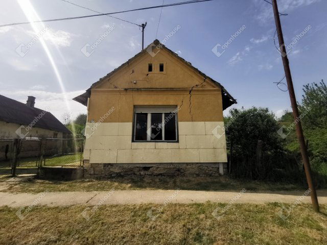 Eladó családi ház, Bánokszentgyörgyön 4.95 M Ft, 2 szobás