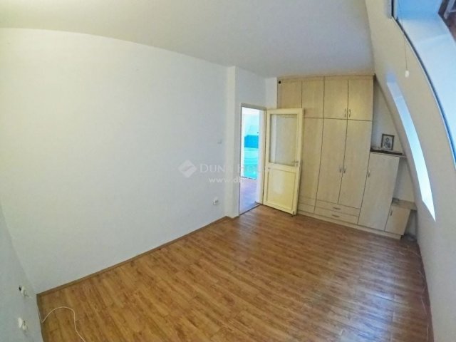 Eladó családi ház, Dunakeszin 179 M Ft, 4 szobás