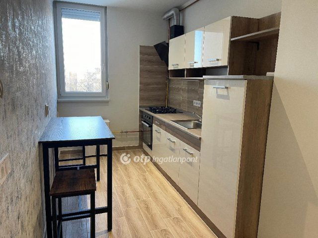 Eladó téglalakás, Debrecenben 62.9 M Ft, 2 szobás