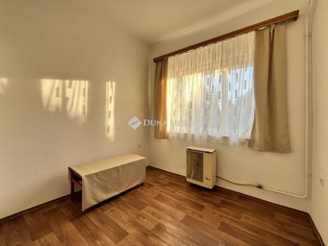 Eladó ikerház, Vecsésen 49.9 M Ft, 3 szobás