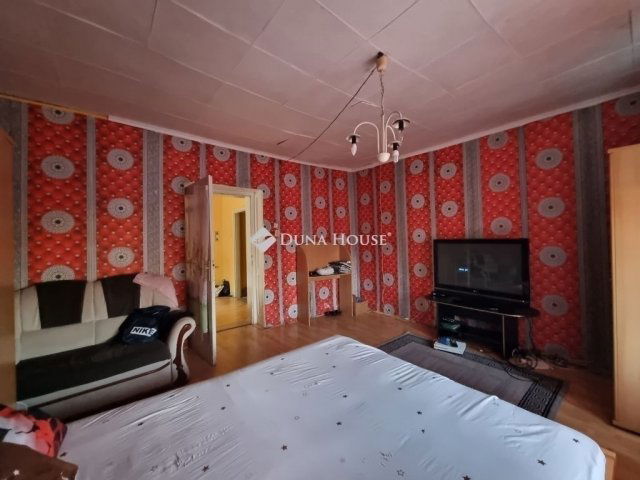 Eladó családi ház, Tóalmáson 36.9 M Ft, 4 szobás