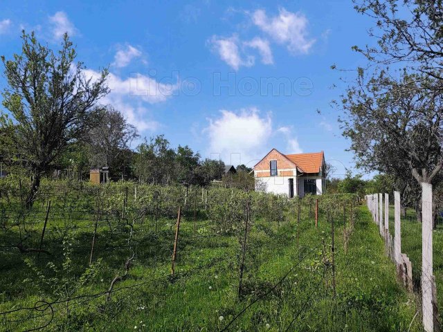 Eladó családi ház, Balatonalmádiban 181.1 M Ft, 5 szobás