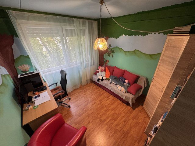Eladó panellakás, Miskolcon 28.99 M Ft, 2+1 szobás