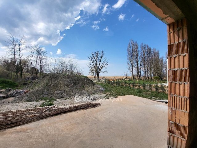 Eladó téglalakás, Fonyódon 175 M Ft, 3 szobás