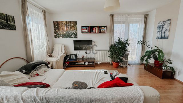 Eladó téglalakás, Szentendrén 100 M Ft, 4 szobás