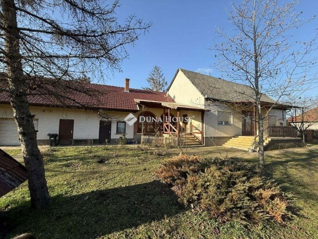 Eladó családi ház, Kecskeméten 64.9 M Ft, 3 szobás