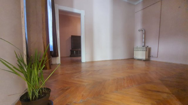 Eladó téglalakás, XIII. kerületben, Victor Hugo utcában