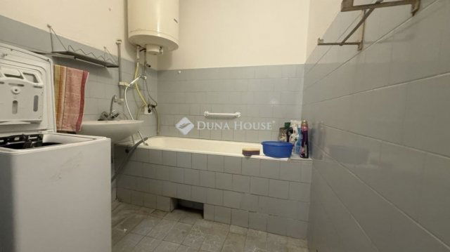 Eladó családi ház, Celldömölkön 16.9 M Ft, 2 szobás