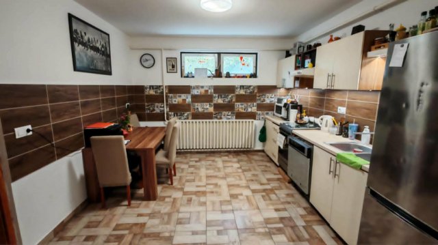 Eladó családi ház, Hobolon 38 M Ft, 3 szobás