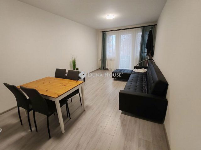 Kiadó panellakás, albérlet, Kecskeméten 195 E Ft / hó, 2 szobás