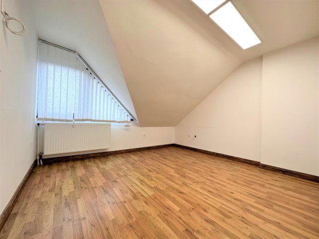 Eladó családi ház, Gyulán 85 M Ft, 4 szobás
