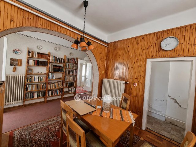 Eladó családi ház, Kunszentmiklóson 42.9 M Ft, 2+1 szobás
