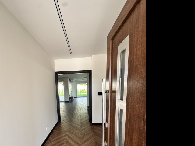 Eladó családi ház, Székesfehérvárott 247.9 M Ft, 6 szobás