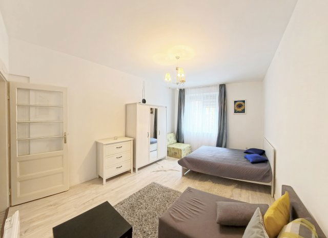 Eladó téglalakás, Budapesten, XIV. kerületben, Angol utcában