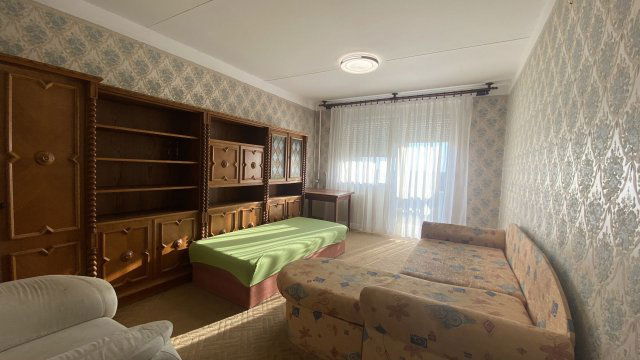 Kiadó panellakás, albérlet, Debrecenben 200 E Ft / hó, 2 szobás