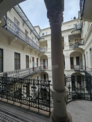 Eladó téglalakás, Budapesten, VII. kerületben 79 M Ft, 2 szobás