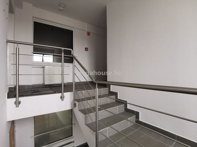 Kiadó iroda, Biatorbágyon 1197 E Ft / hó / költözzbe.hu