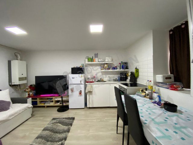 Eladó téglalakás, Budapesten, VI. kerületben, Bajnok utcában