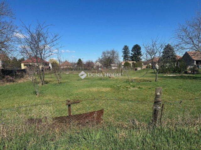 Eladó telek, Pusztaszabolcson 13.2 M Ft / költözzbe.hu