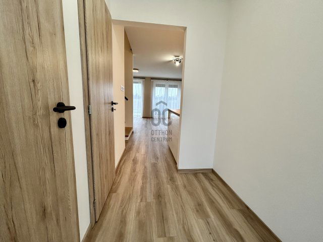 Eladó sorház, Vámosszabadin 99.5 M Ft, 4 szobás