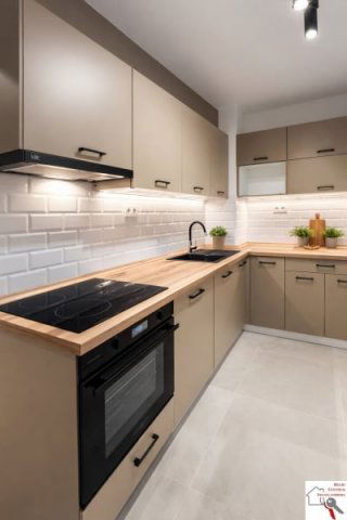 Eladó panellakás, Pécsett 63.9 M Ft, 3 szobás