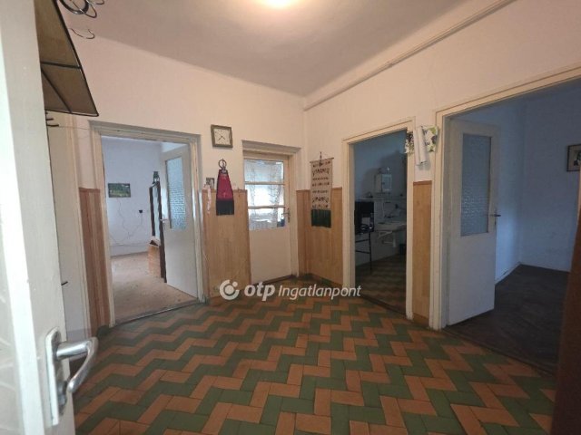 Eladó családi ház, Kemenesmagasin 22.9 M Ft, 2+1 szobás