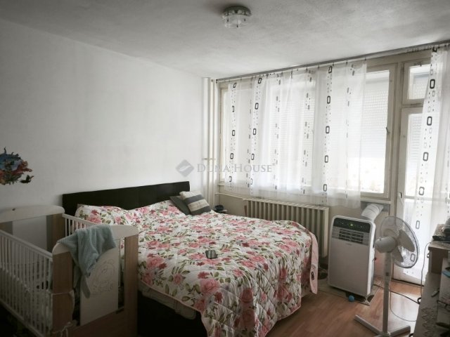 Eladó panellakás, Szombathelyen 39.9 M Ft, 2 szobás