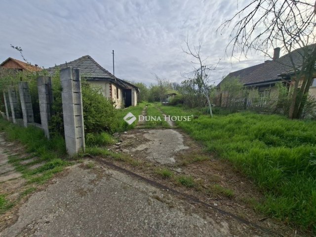 Eladó telek, Tápiószecsőn 13.9 M Ft / költözzbe.hu