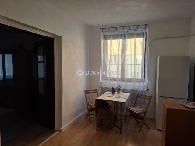 Eladó ikerház, Szegeden 39 M Ft, 1 szobás / költözzbe.hu
