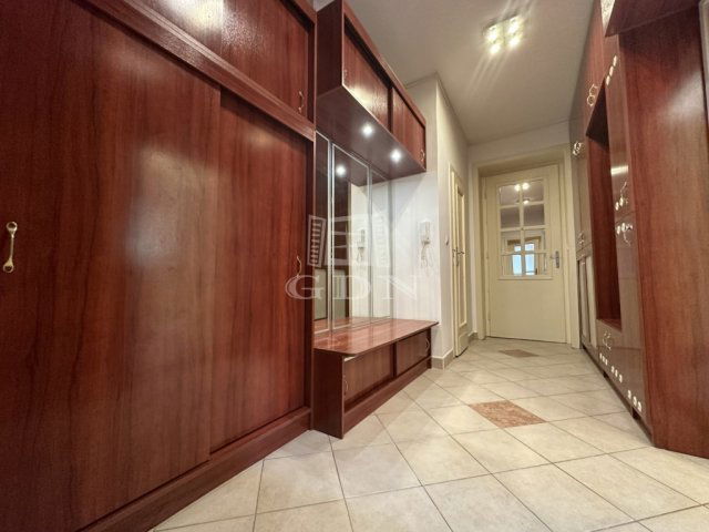 Kiadó téglalakás, albérlet, Székesfehérvárott 260 E Ft / hó