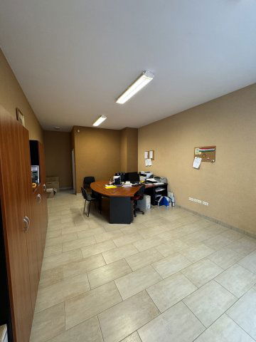 Eladó iroda, Kecskeméten 52 M Ft, 1 szobás / költözzbe.hu
