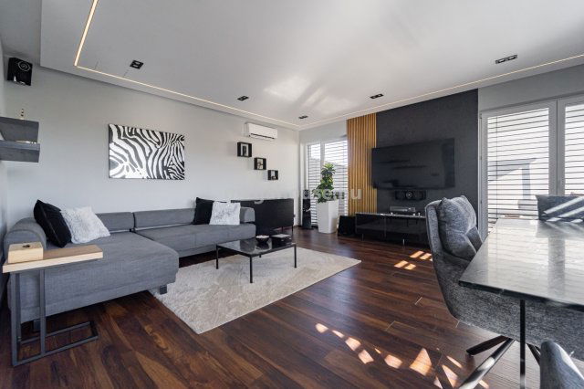 Eladó ikerház, Budapesten, XI. kerületben 299 M Ft, 4 szobás