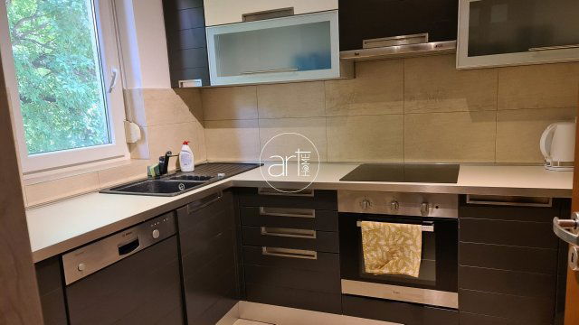 Kiadó téglalakás, albérlet, Szegeden 185 E Ft / hó, 2 szobás