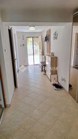 Eladó családi ház, Nagykovácsiban 219 M Ft, 7 szobás