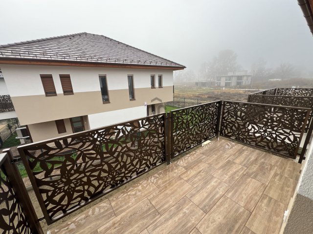 Eladó téglalakás, Balatonföldváron 79.9 M Ft, 3 szobás