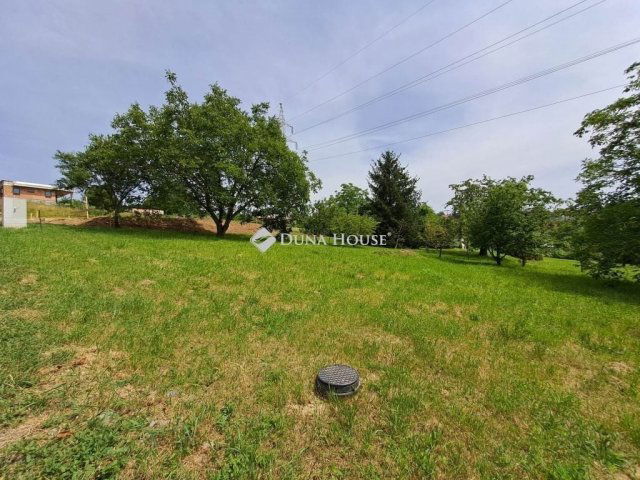 Eladó telek, Pécsett 16 M Ft / költözzbe.hu