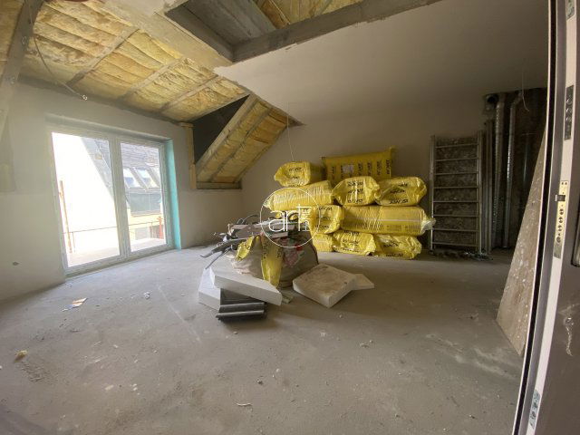 Eladó téglalakás, Szegeden 78 M Ft, 3 szobás