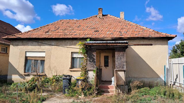 Eladó családi ház, Kengyelen 9.5 M Ft, 3 szobás